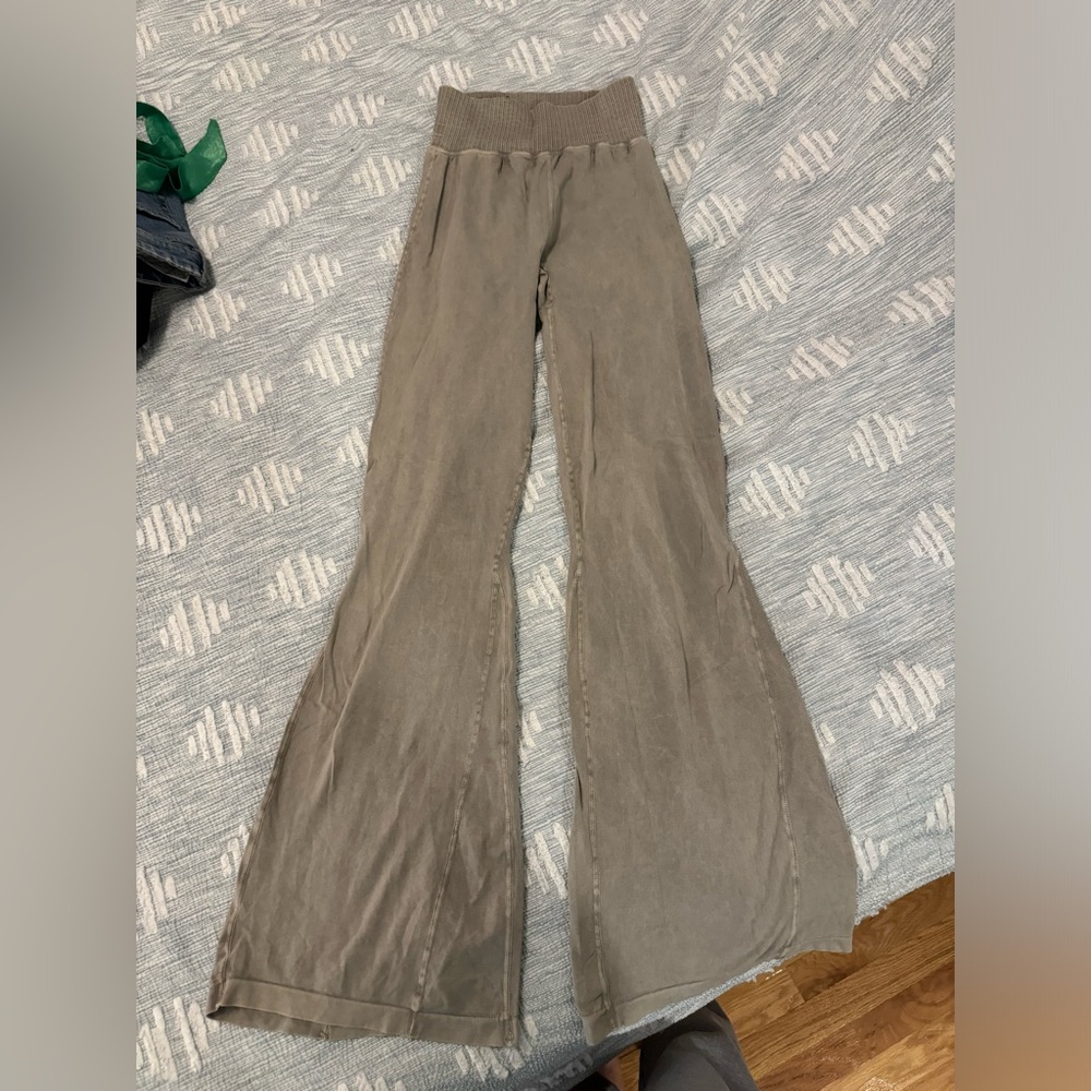 Free people free movement flare leggings